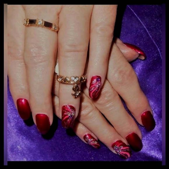 Natural Dark Garnet Thin Band Ring - Picture 6 of 16